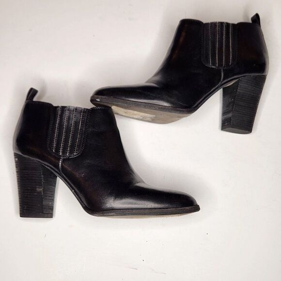 Michael Kors Thea Chelsea Boots Pull On heeled bootie, size 8.5 - Picture 6 of 7